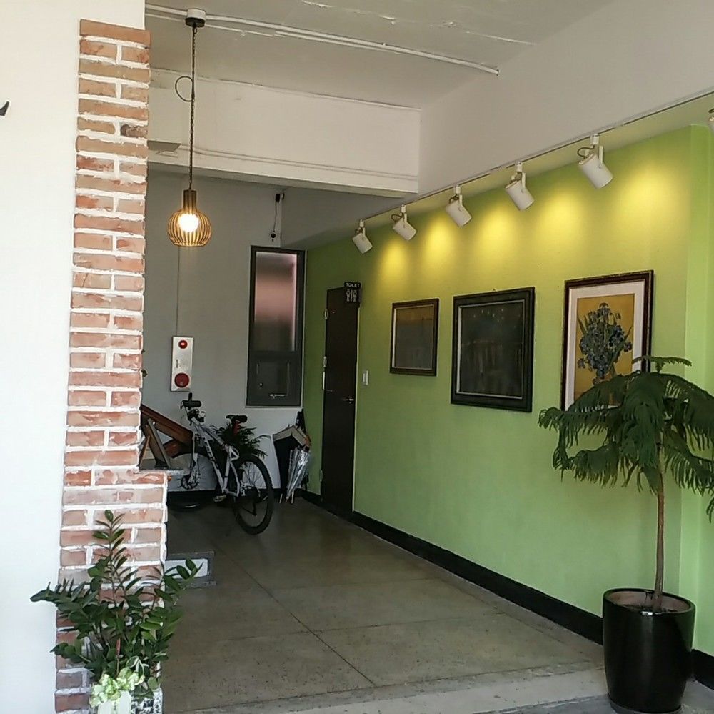 1004 Hostel Guesthouse ヨス市 エクステリア 写真